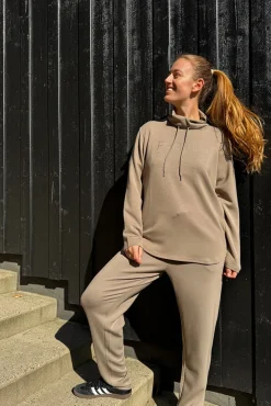 Fashion Fabrin Copenhagen Sweat Pants Straight 25, W. - Dame Sweatpants Sand